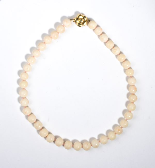 Collana in corallo rosa