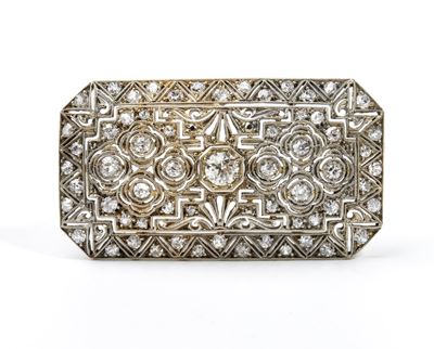 Spilla in platino a motivo floreale e geometrico, con diamanti taglio vecchio europeo e huit-huit