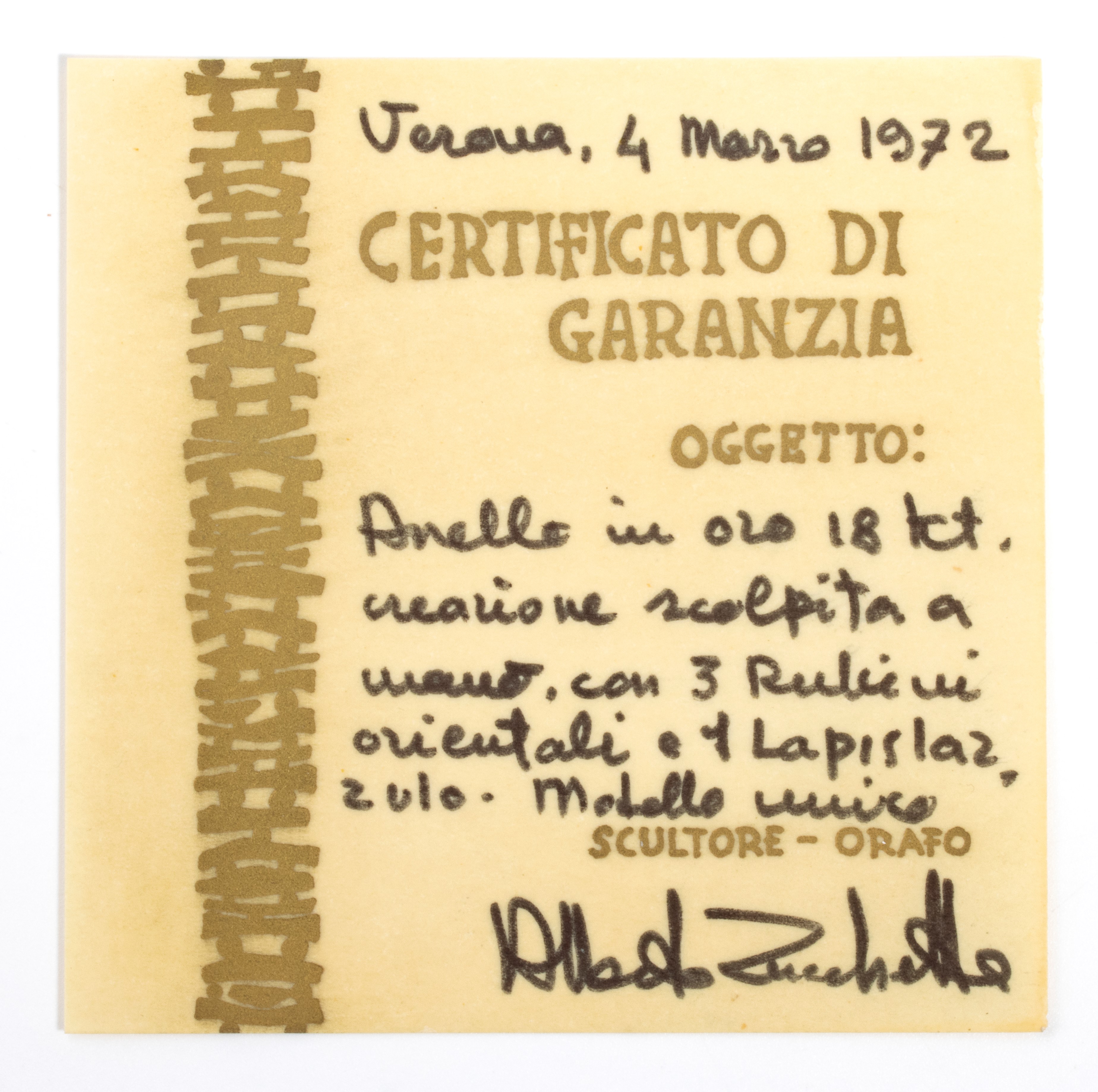 Anello in oro con lapislazzuli e rubini