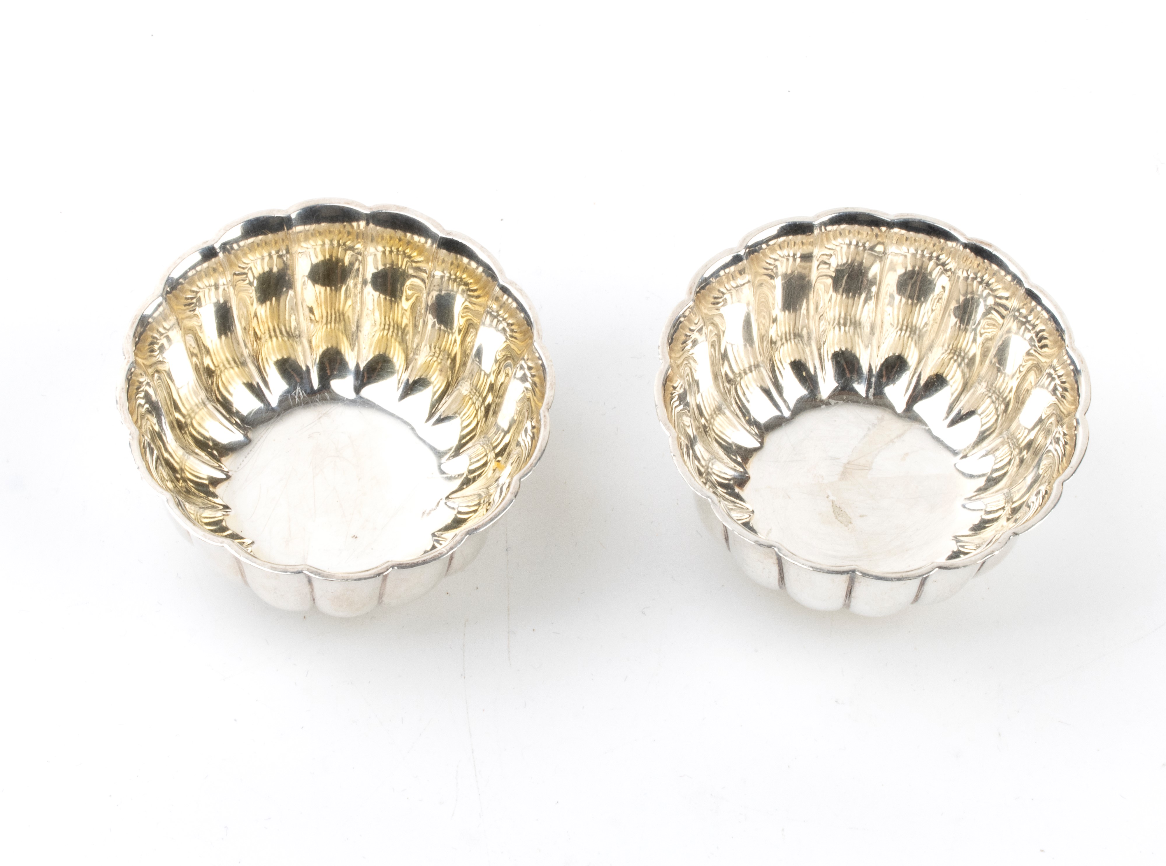 Bulgari - Coppia di ciotole in argento 925 con motivo a corpo baccellato