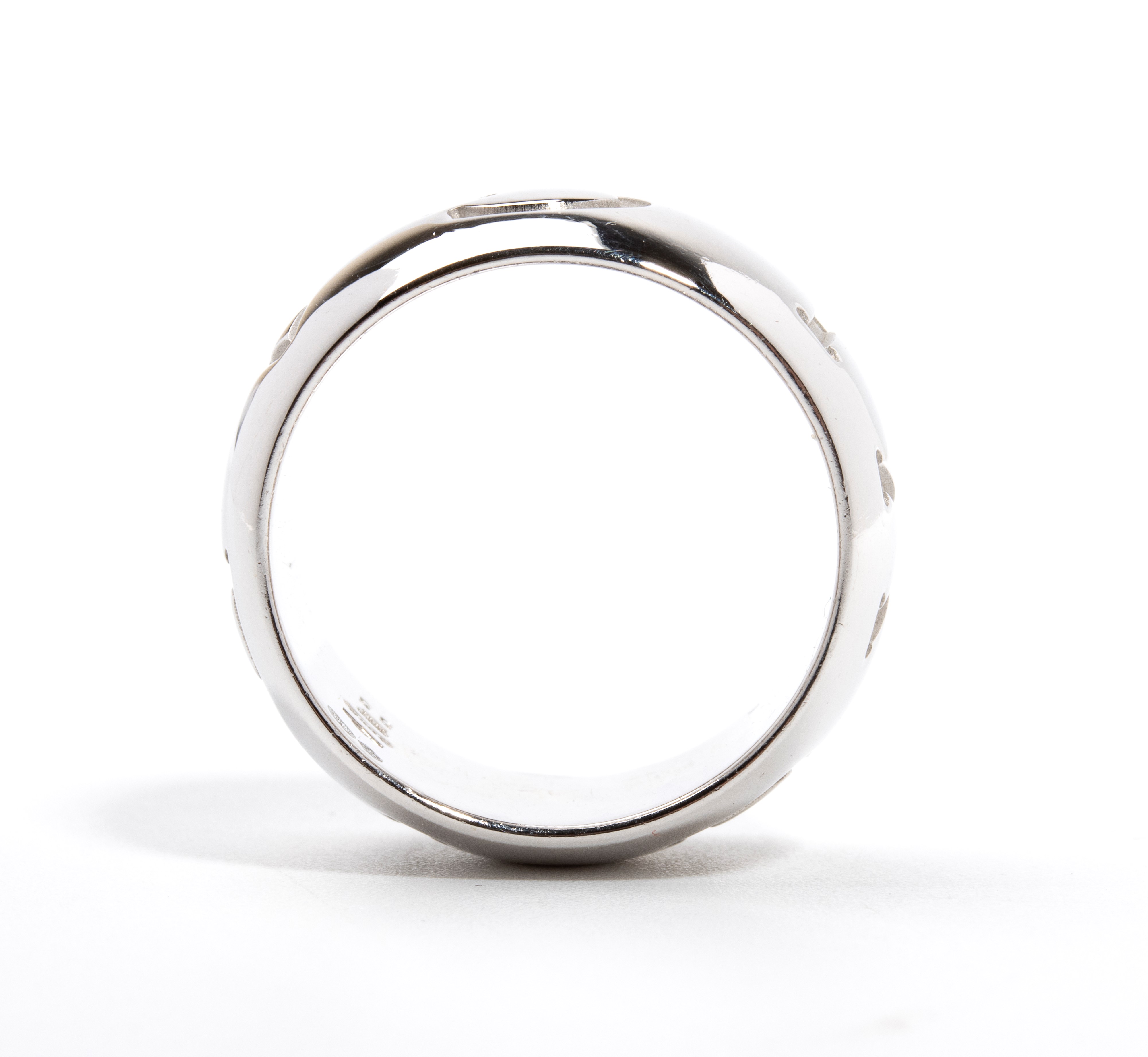 Anello a fascia in oro