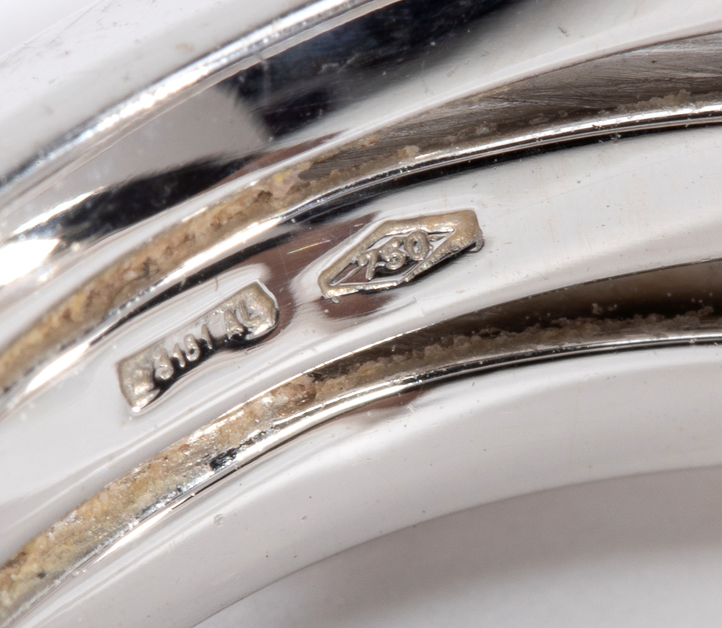 Anello in oro con diamanti