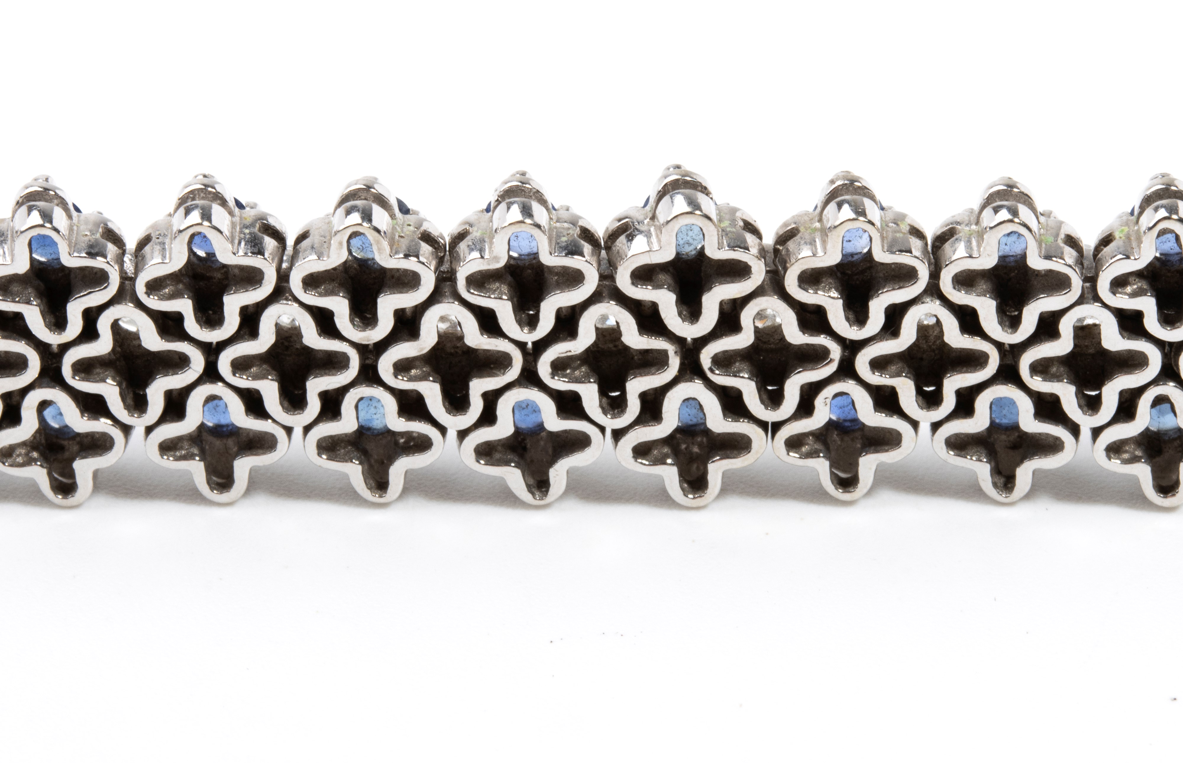 Bracciale in oro con diamanti e zaffiri