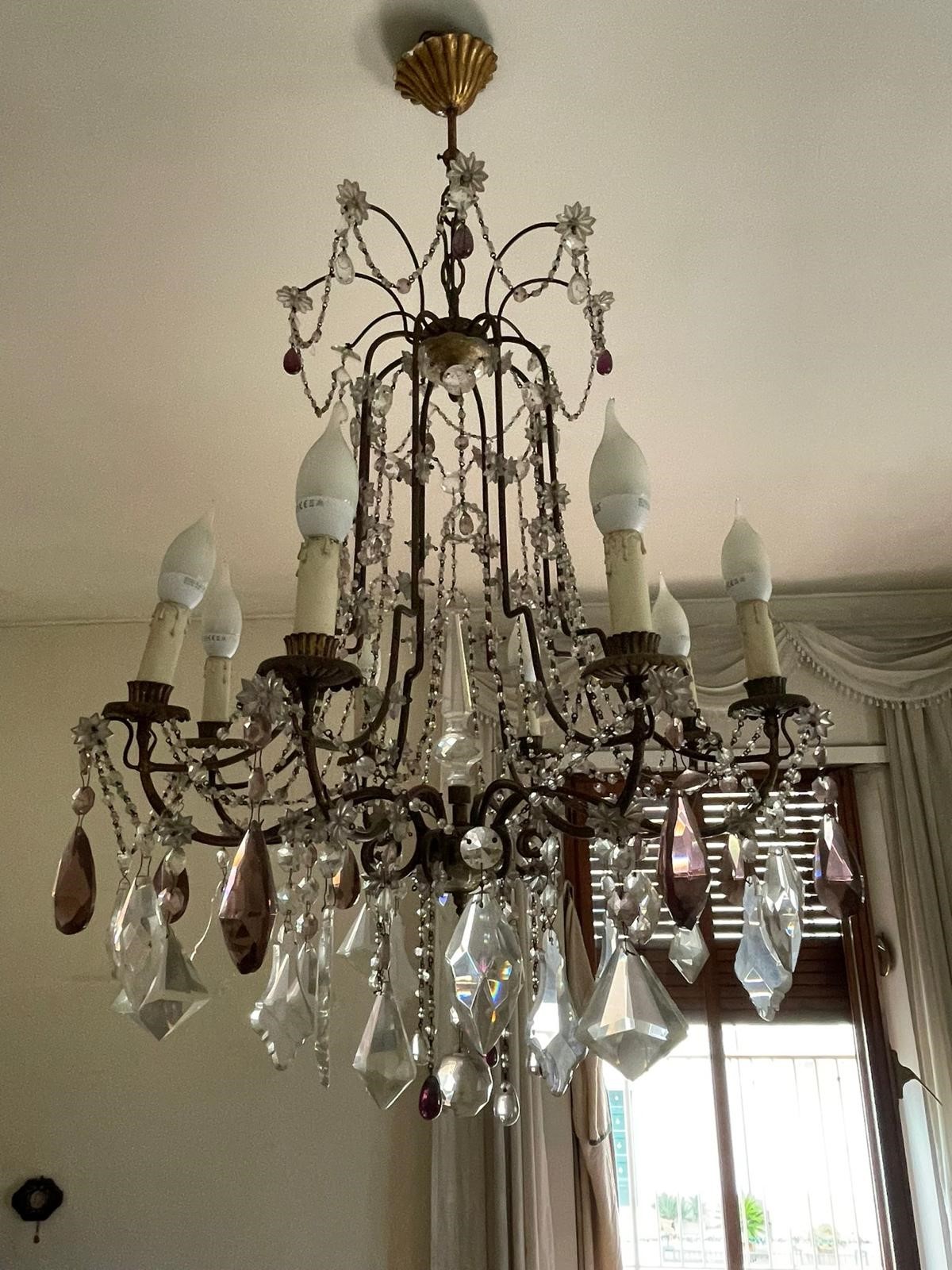 Lampadario in Sospensione Ad Otto Luci
