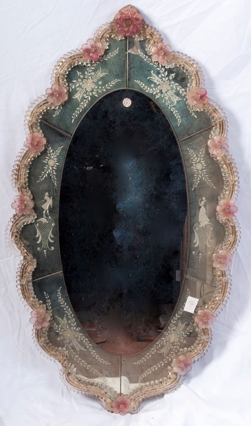 Specchiera di Murano da parete di forma ovale