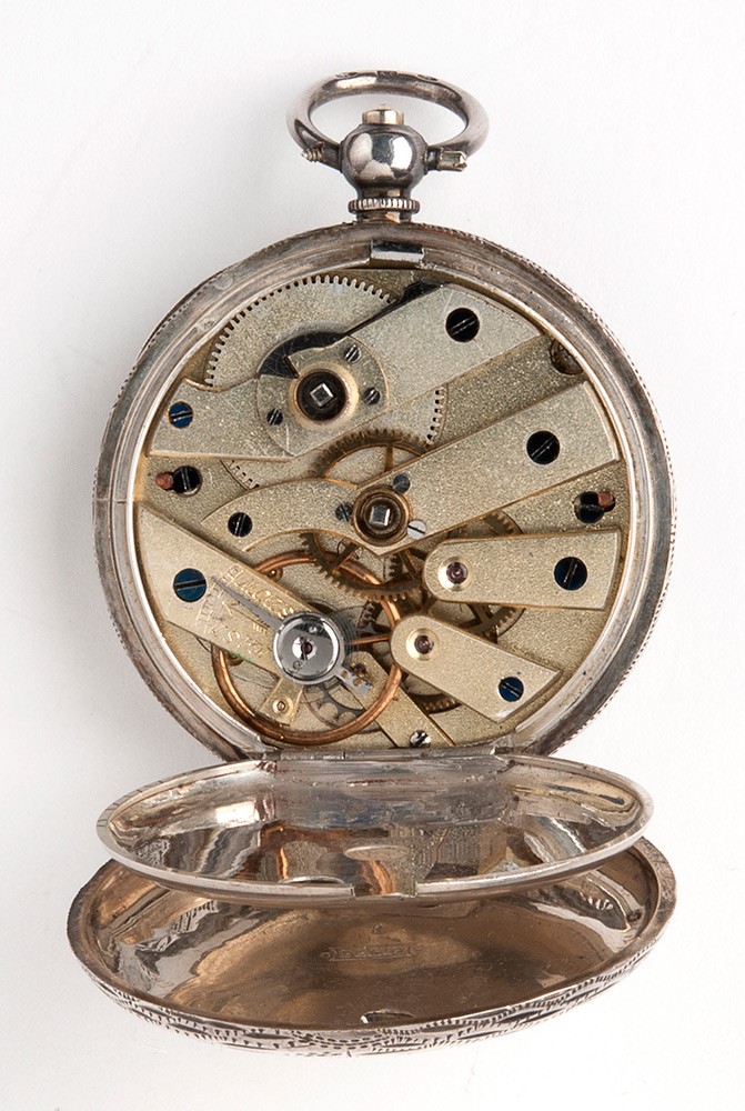 Orologio da tasca svizzero, cassa in argento 935/1000 con incisioni floreali