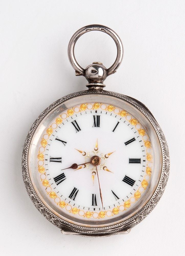 Orologio da tasca svizzero, cassa in argento 935/1000 con incisioni floreali e quadrante in smalt...