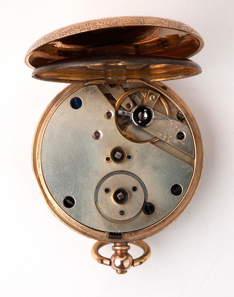 Orologio da tasca svizzero in oro 14k con cassa incisa e movimento a cilindro