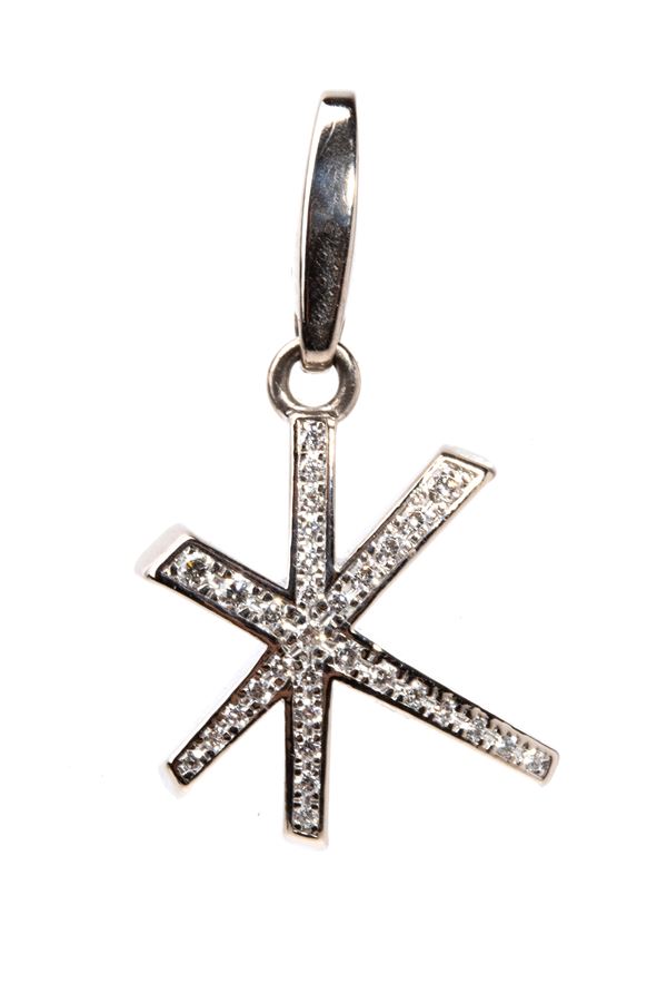 CARTIER - Pendente in oro e diamanti