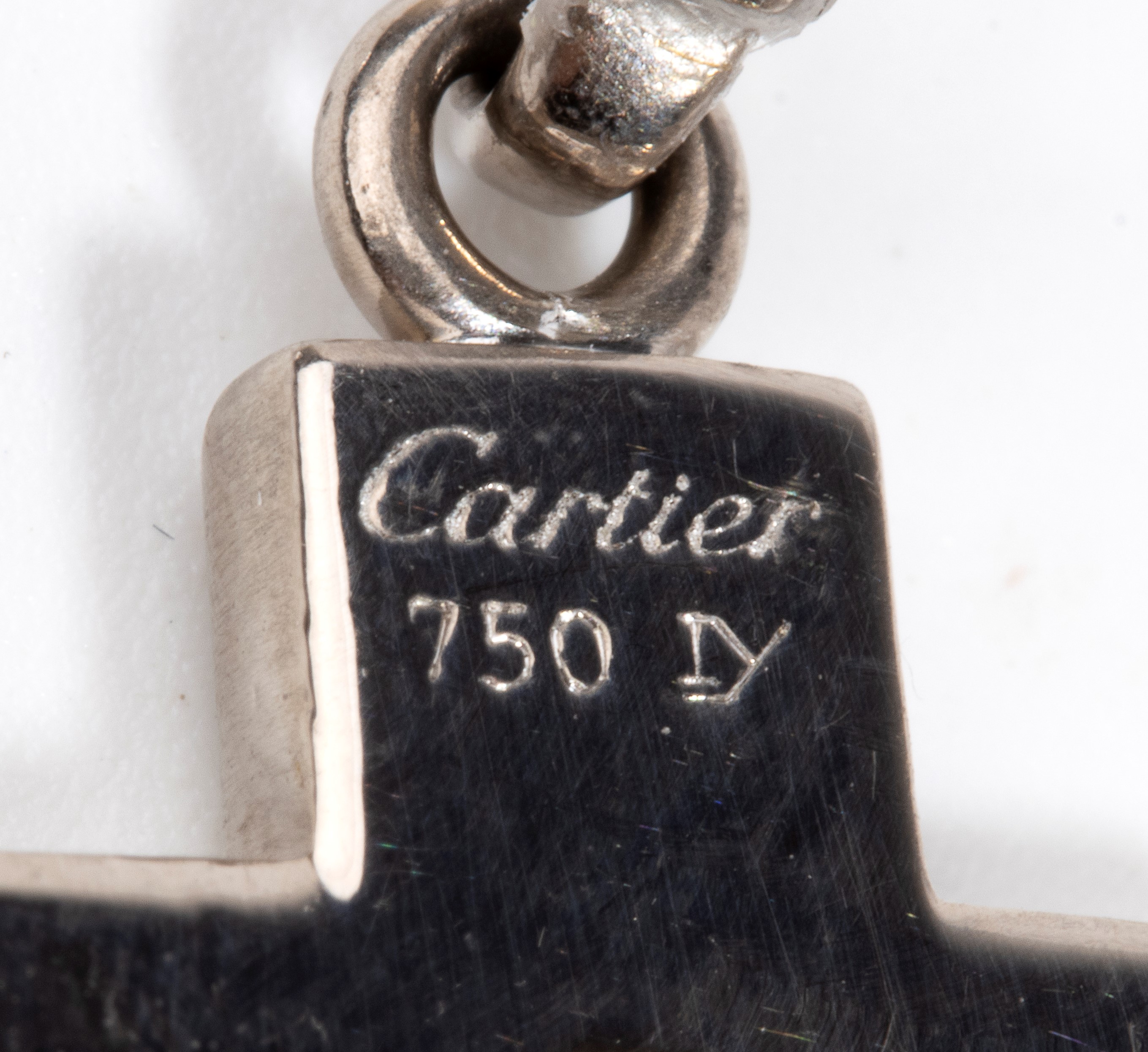 Pendente croce in oro con diamante