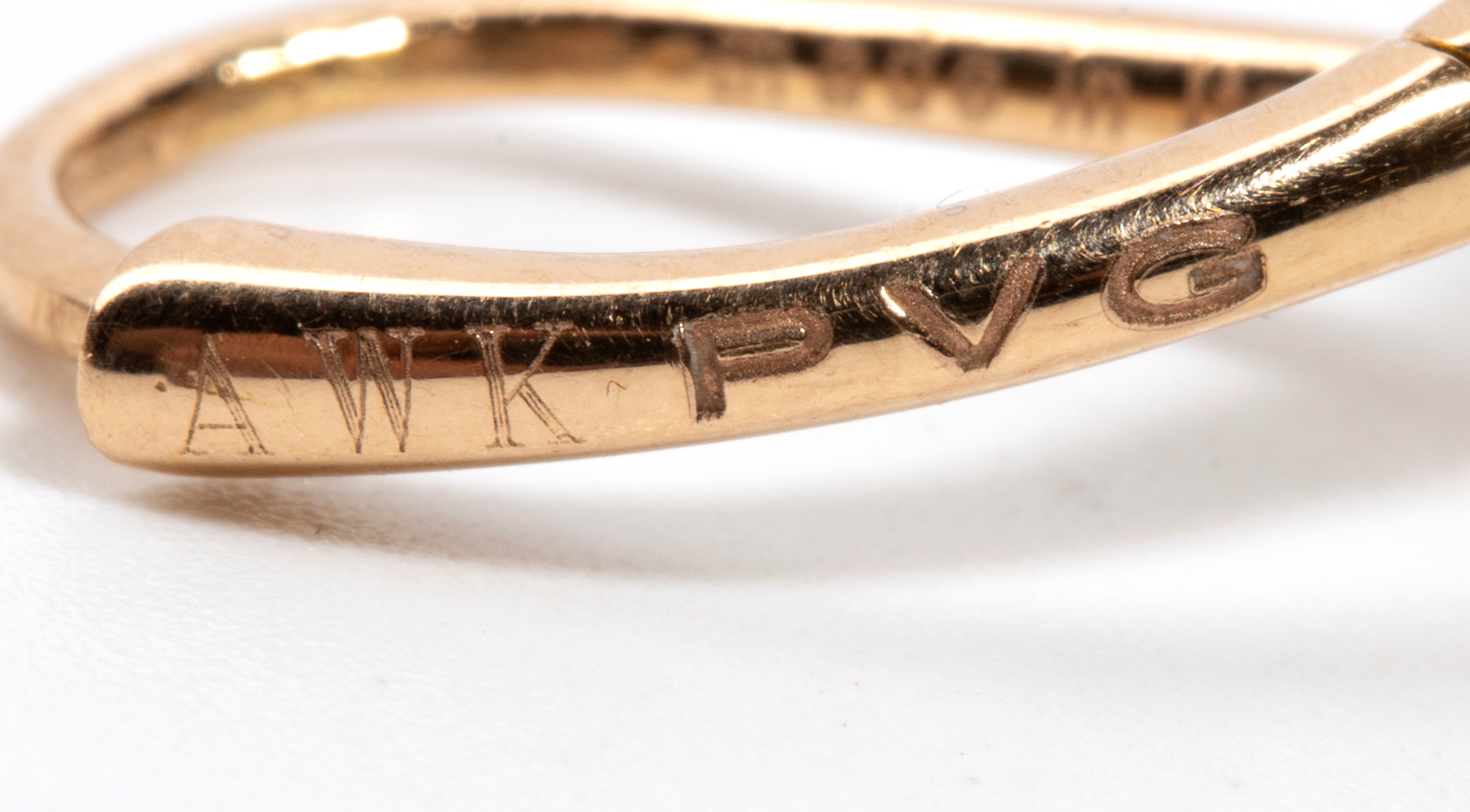 Paio di orecchini in oro con diamanti