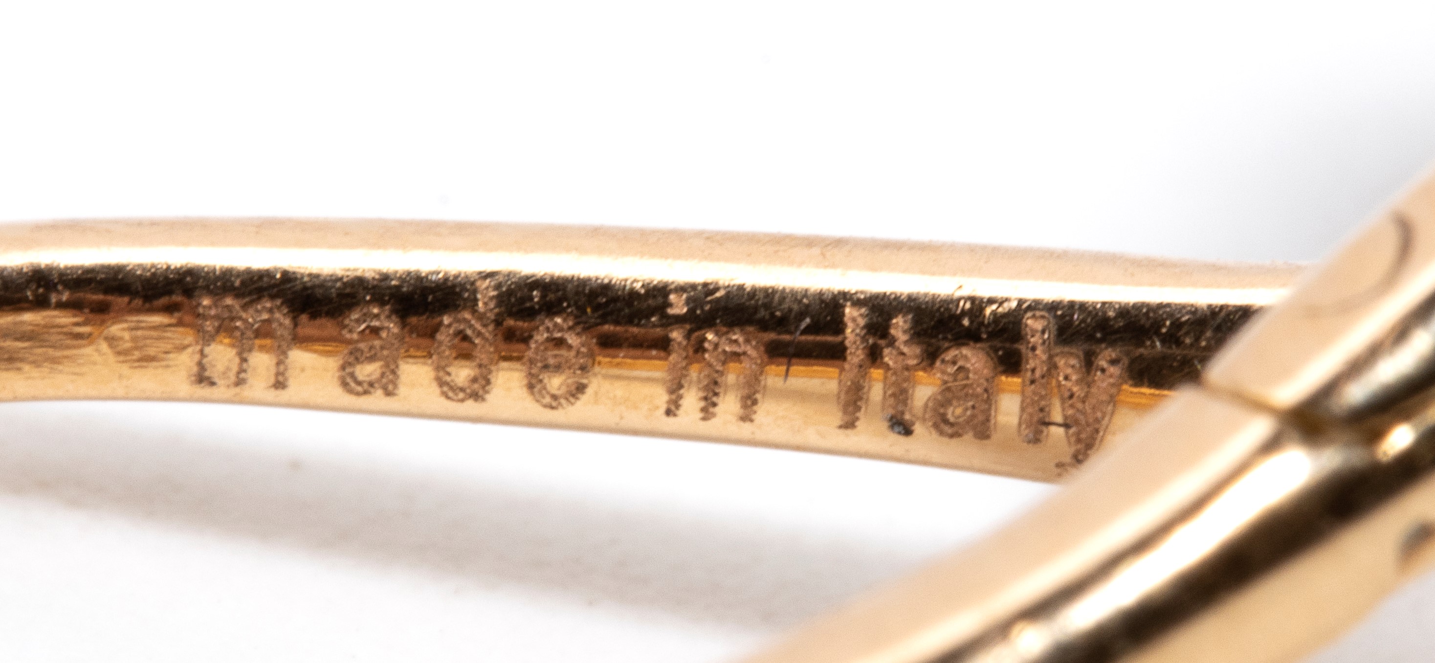 Paio di orecchini in oro con diamanti