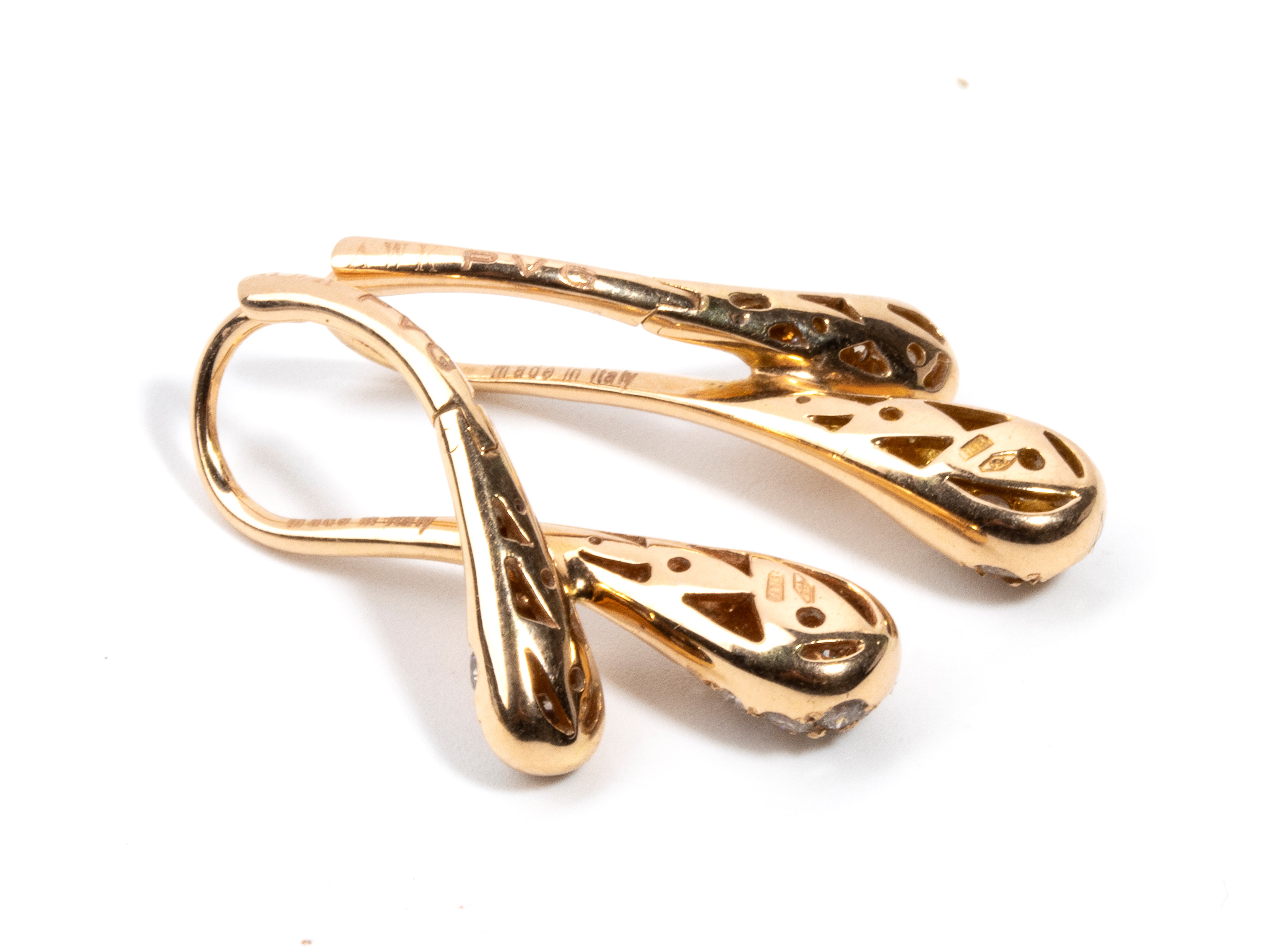 Paio di orecchini in oro con diamanti