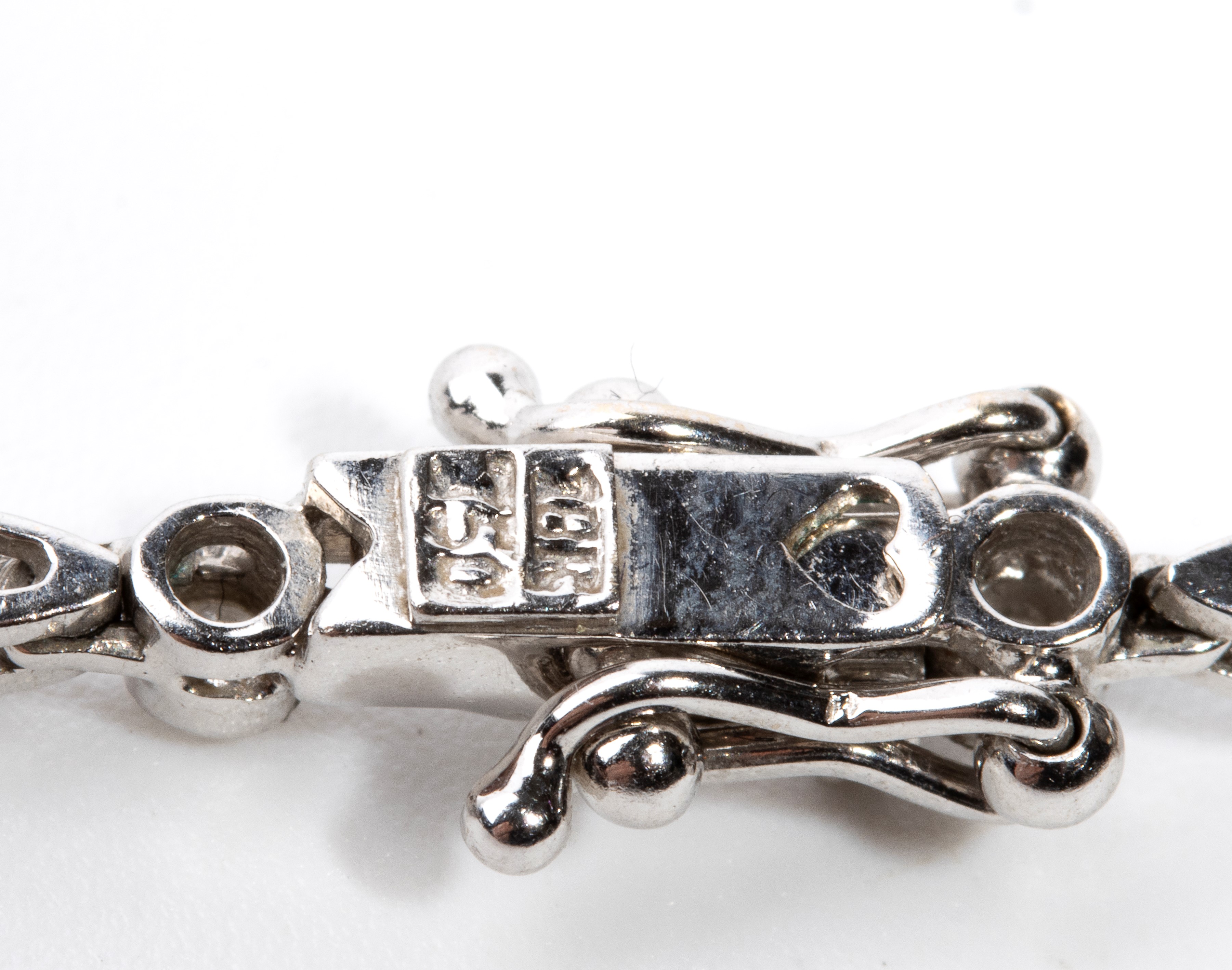 Girocollo in oro con diamanti e rubini