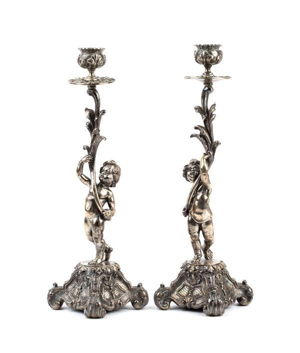 Coppia di candelieri italiani in argento
