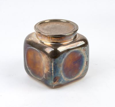 Biscottiera in argento 950/1000 a forma di cubo con coperchio ad innesto