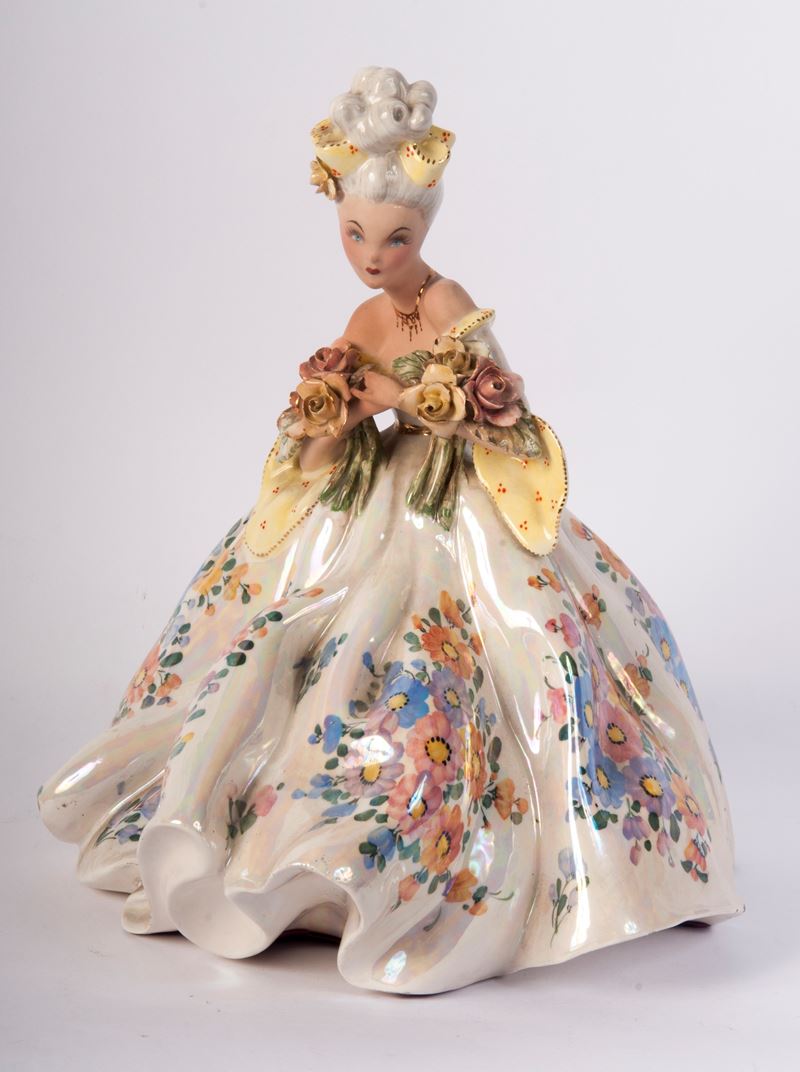 Dama con bouquet di fiori