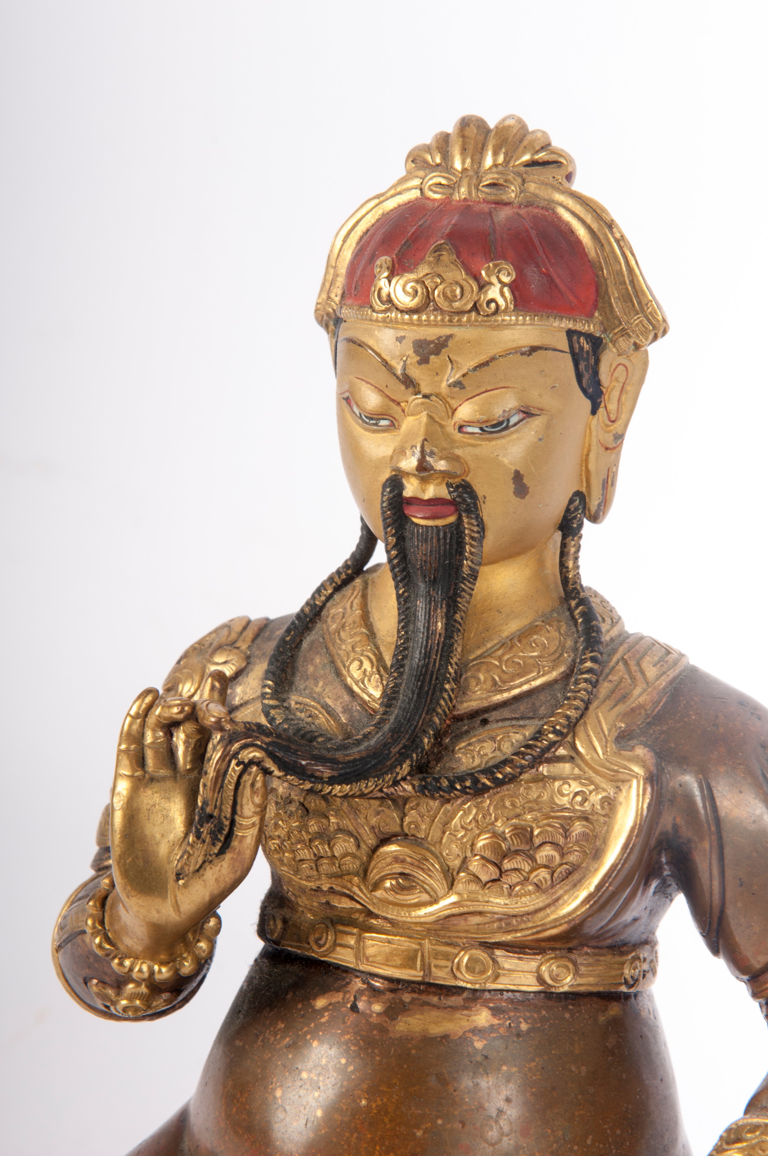 Scultura di dignitario in bronzo fuso