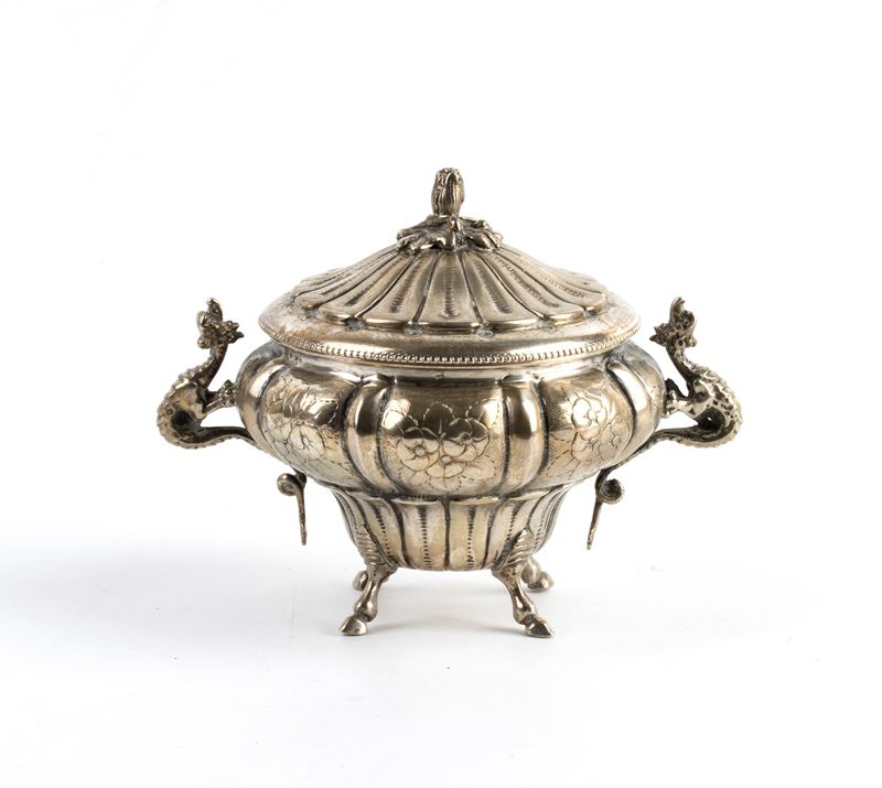 Argenteria italiana, Zuccheriera globulare in argento 800/1000