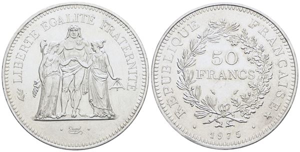 FRANCIA. 50 franchi 1975. Ag. 30gr; KM 941. FDC