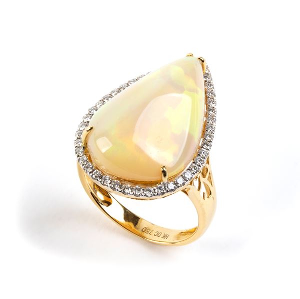 Opal diamond gold ring