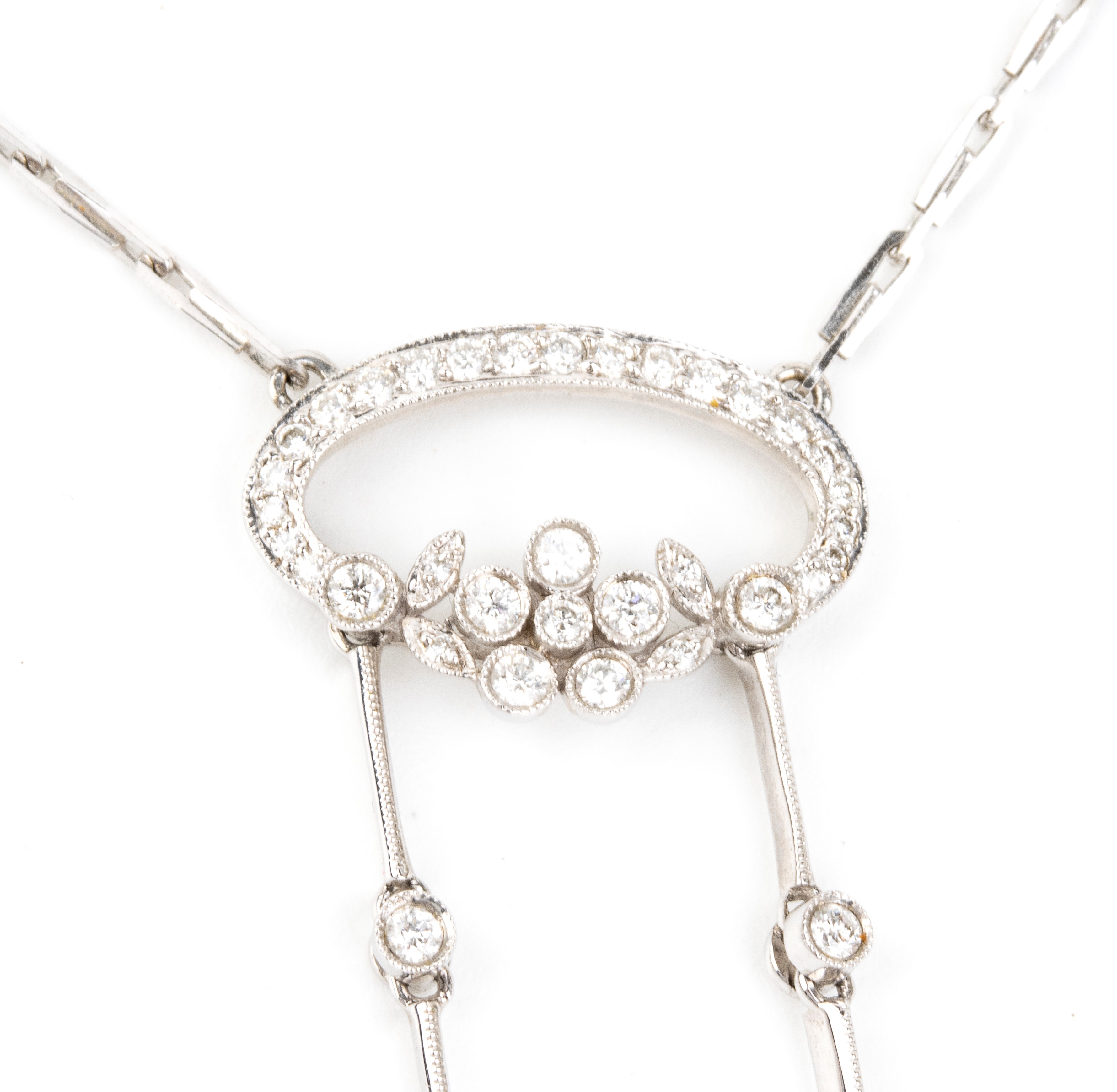 Girocollo in oro bianco 18k con diamanti e perle d’acqua dolce