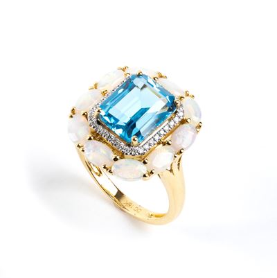 Oro giallo 18k, Anello con topazio azzurro, opali e diamanti