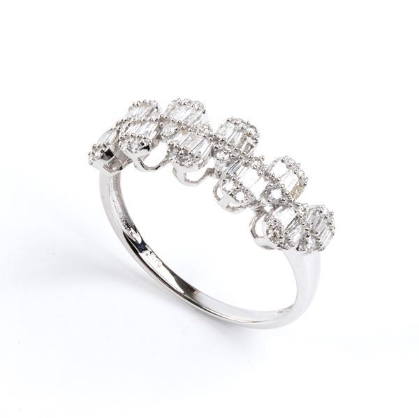 Anello in oro e diamanti
