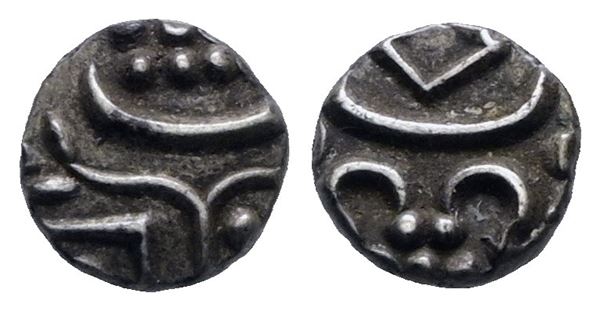 INDIA. TRAVANCORE. Ayilyam Thirunal Rama Varma III (1860-1880). 1 chuckram, 1/28 di rupia. Ag. 0,37gr; KM 21. SPL