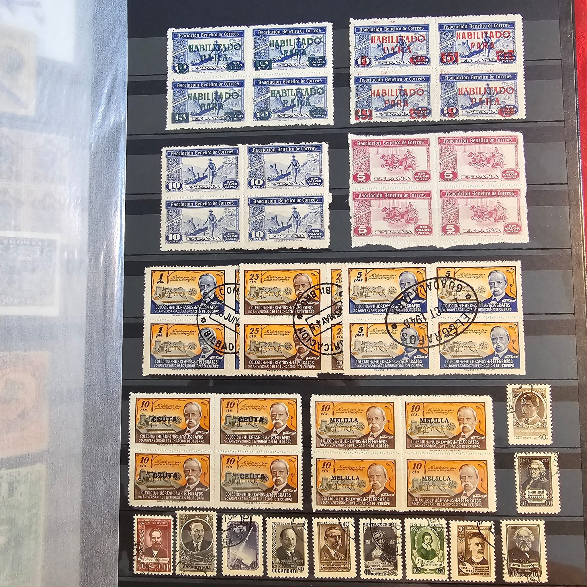 Filatelia - Esteri. Interessante Lotto di Numerosi Francobolli in 16 Pagine. in Album Cartonato.