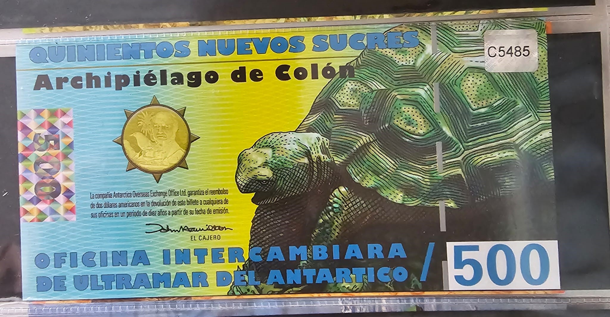Estere. Lotto di 4 Banconote Moderne.