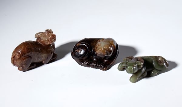 A lot of three nephrite jade animal figures. China, 20th century.