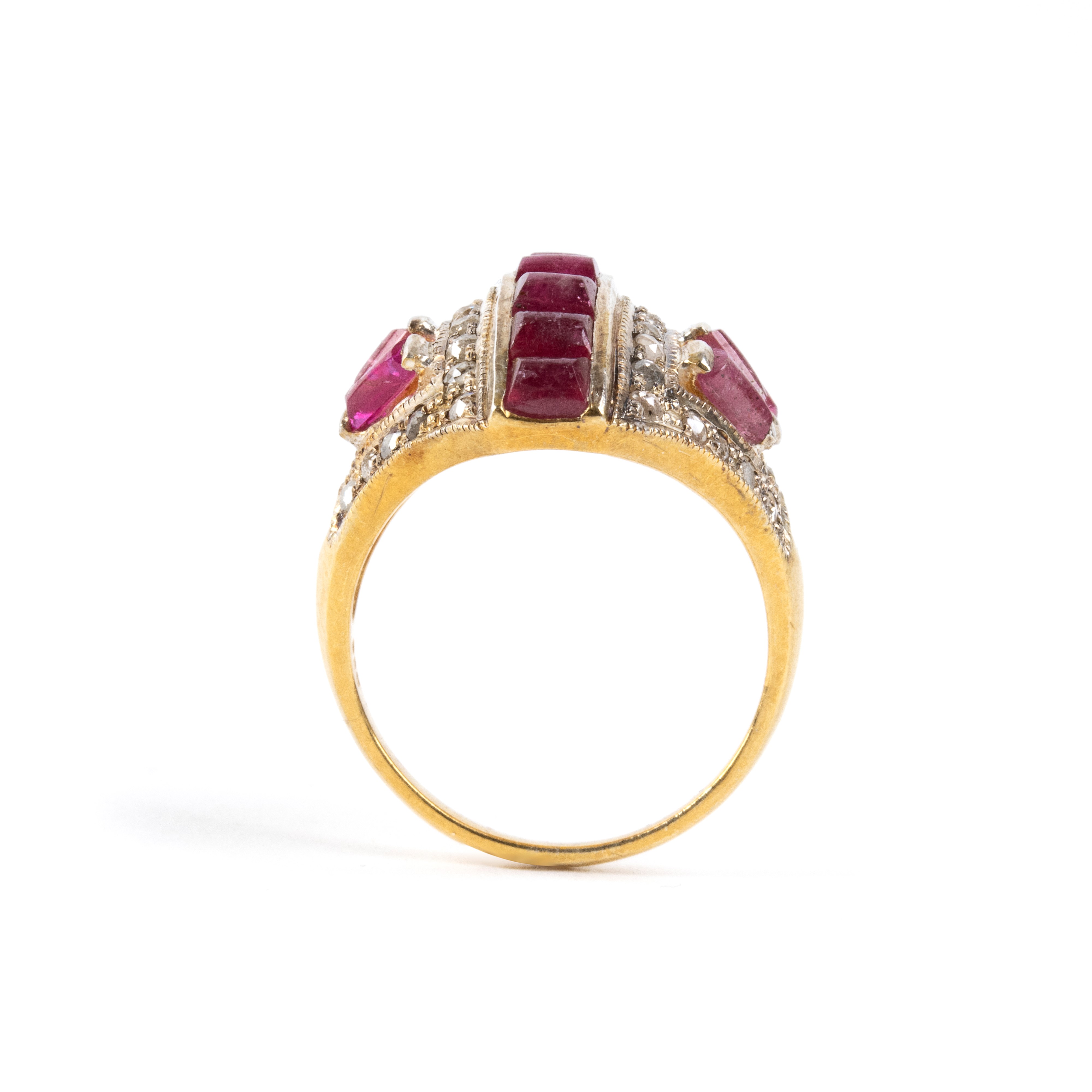 Anello geometrico in argento 925 con rubini e diamanti