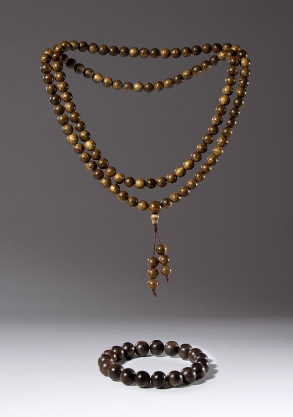 Mala and bracelet made of Agarwood beads, China, Republic period (1912-1949)