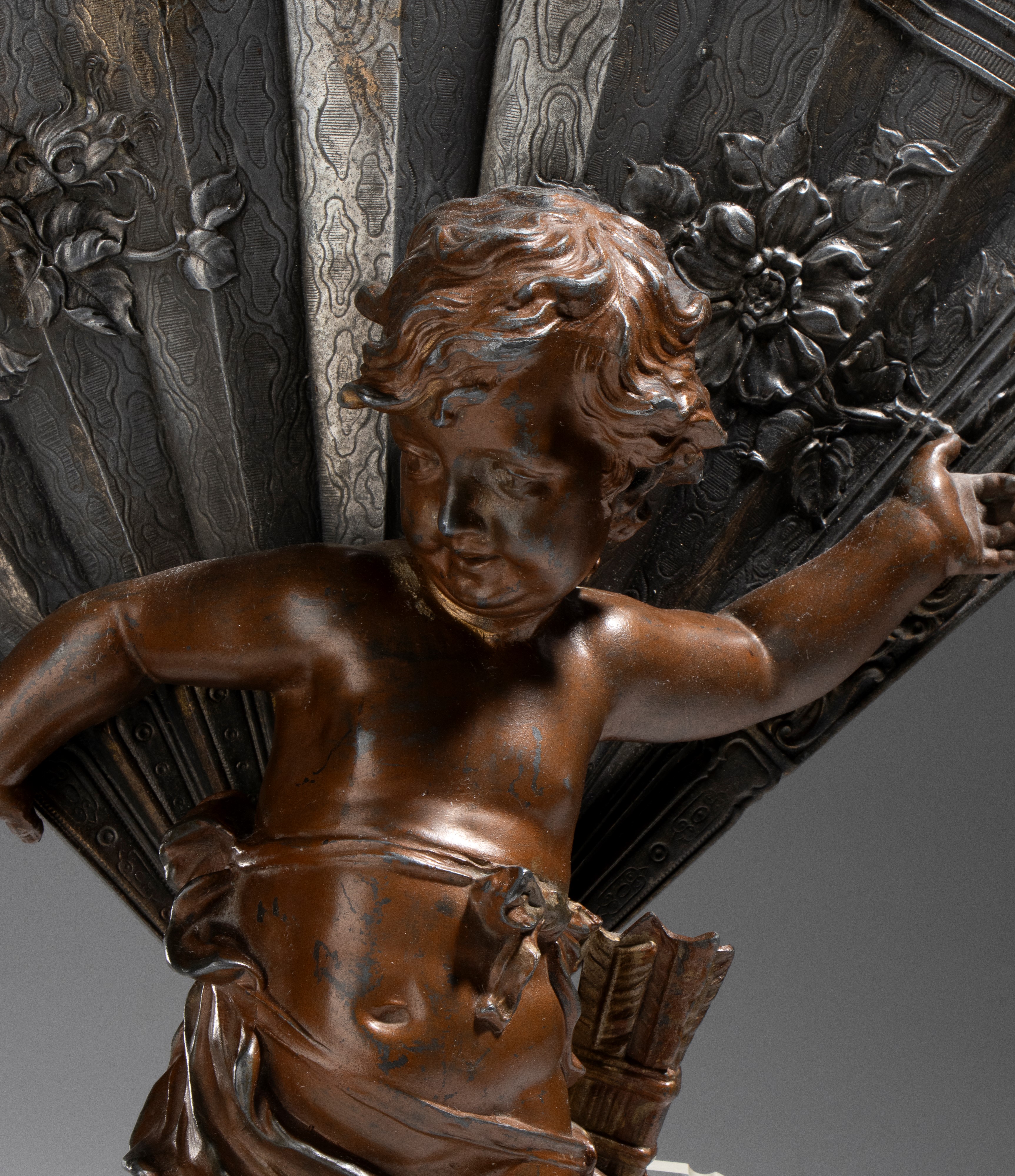 Francia, XIX secolo, Scultura in bronzo raffigurante Cupido