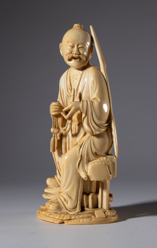 Figura in avorio raffigurante un saggio. Cina, prima metà del XIX secolo