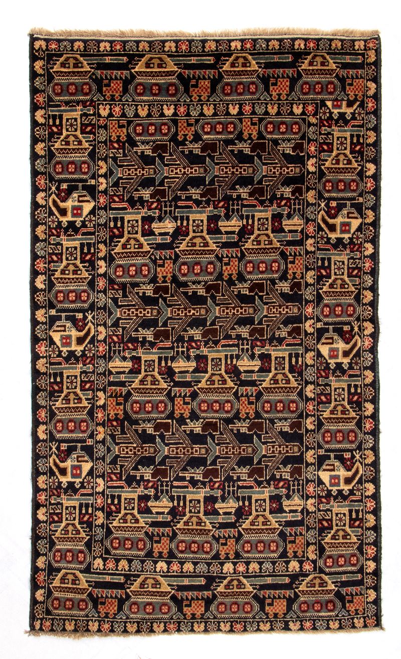 Tappeto di guerra. Lane colorate. Afganistan, 1980 ca.