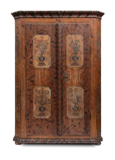 Armadio tirolese dipinto, pino, pitture decorative floreali e finto marmo (fine XVIII - inizi XIX...