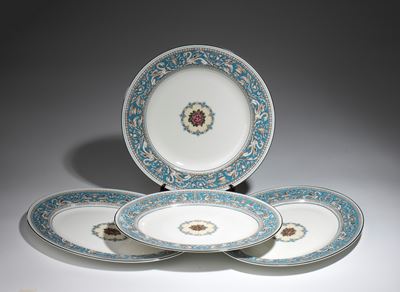 Wedgwood, Servizio da tavola “Florentine turquoise” in Bone China (mod. W2714), 70 pezzi