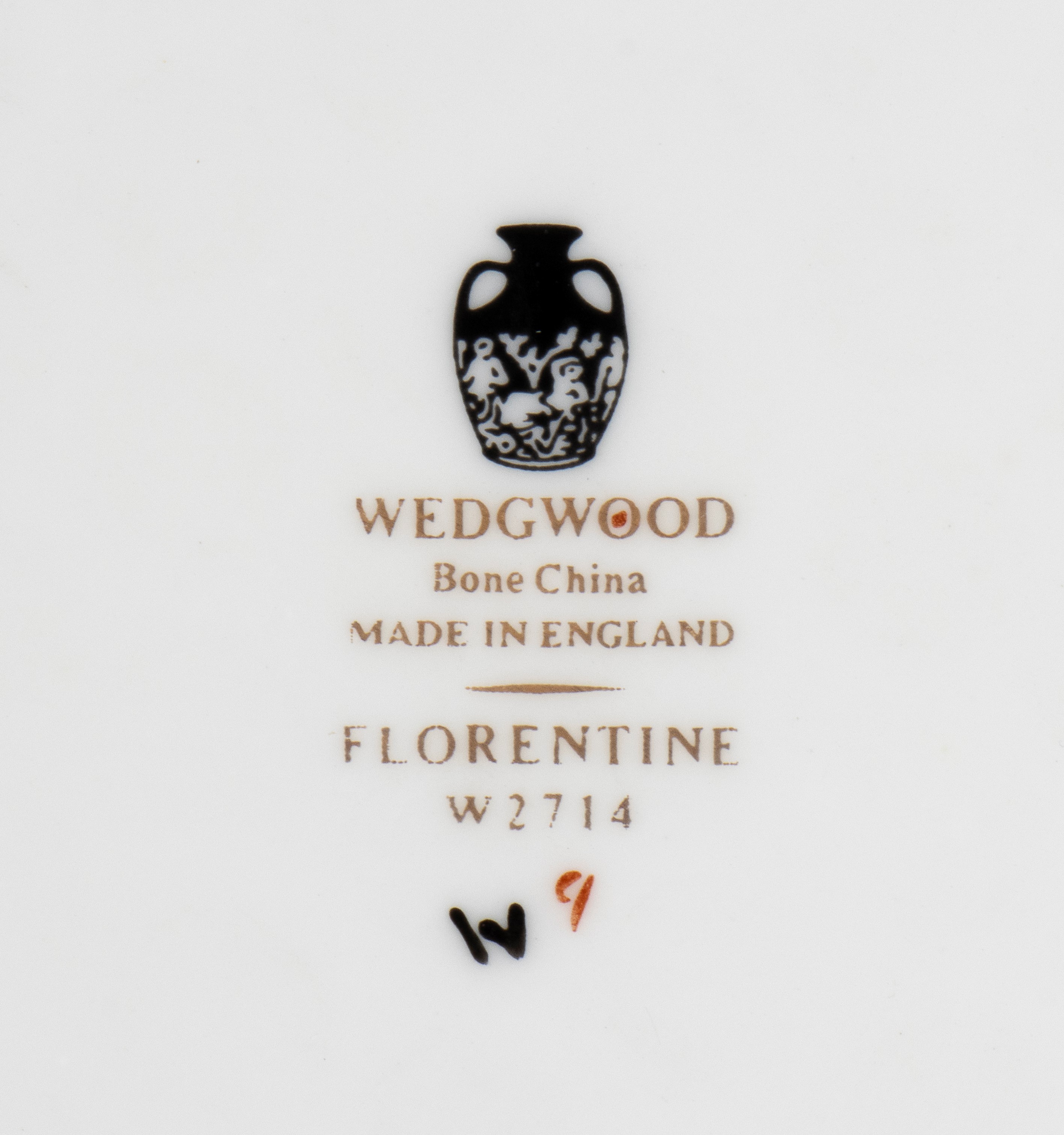 Wedgwood, Servizio da tavola “Florentine turquoise” in Bone China (mod. W2714), 70 pezzi