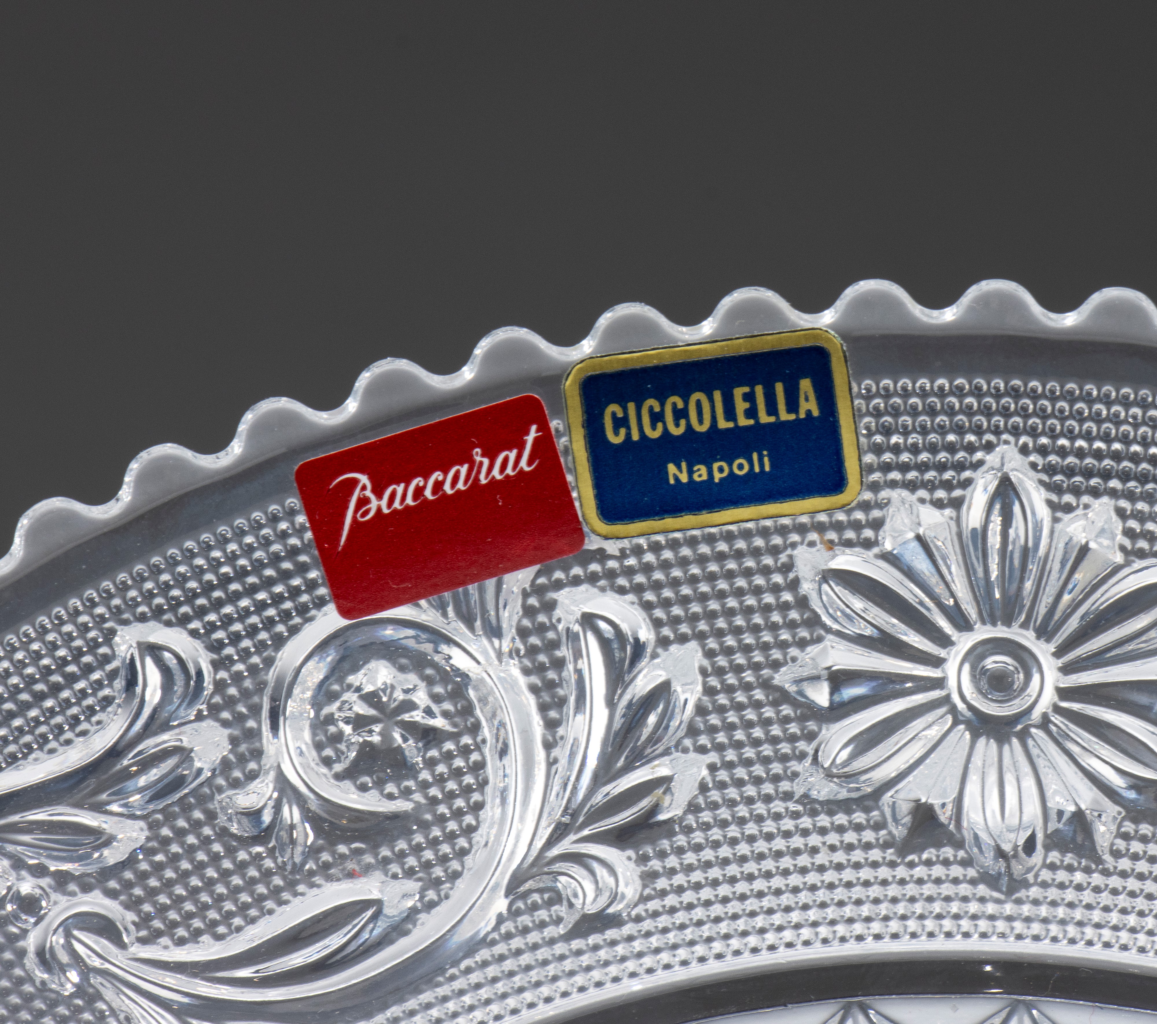 Josef Inwald - Baccarat, Piatto in cristallo modello “Arabesque”