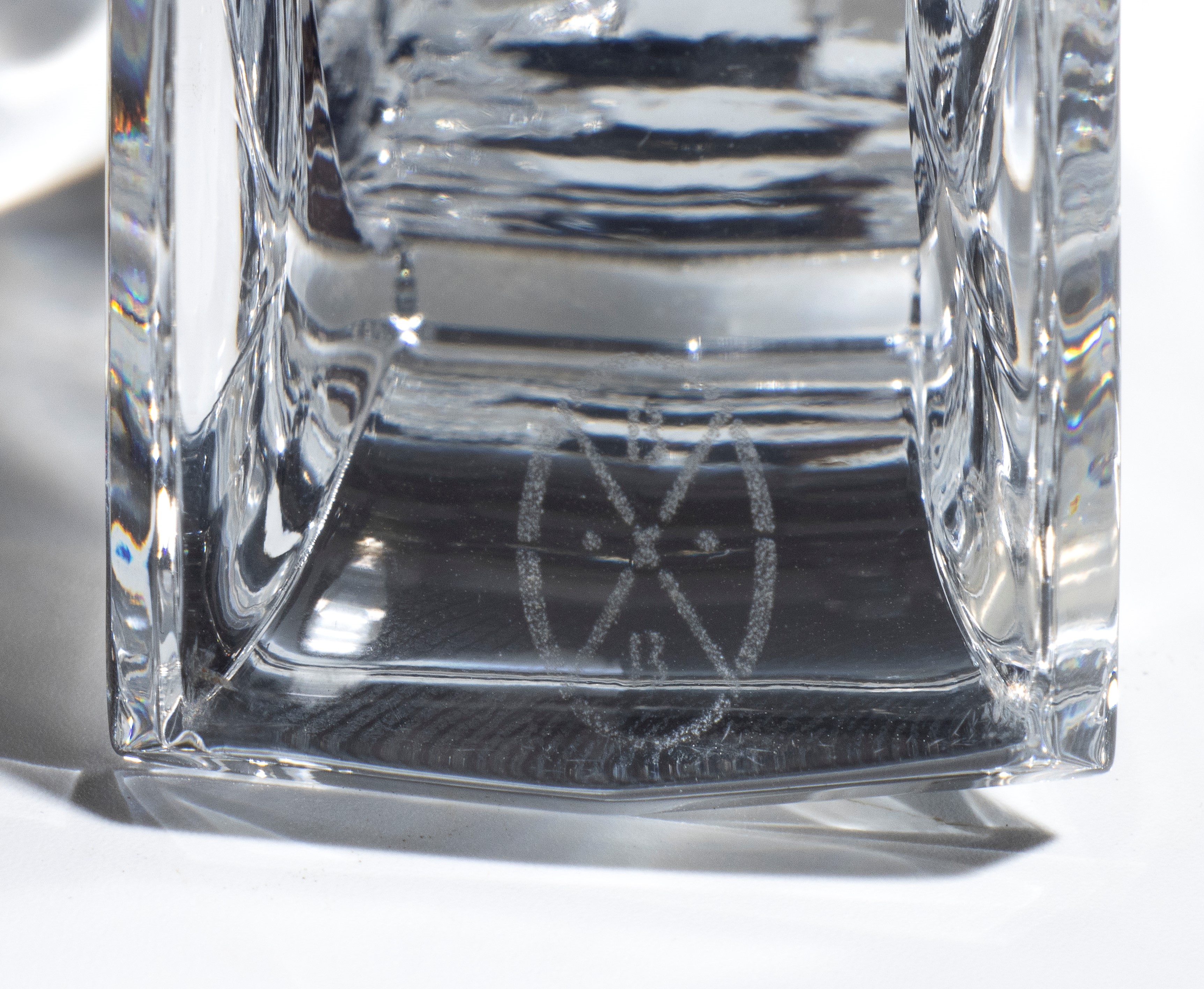 Josef Inwald - Orologio da tavolo in cristallo Baccarat “Tranquillity”