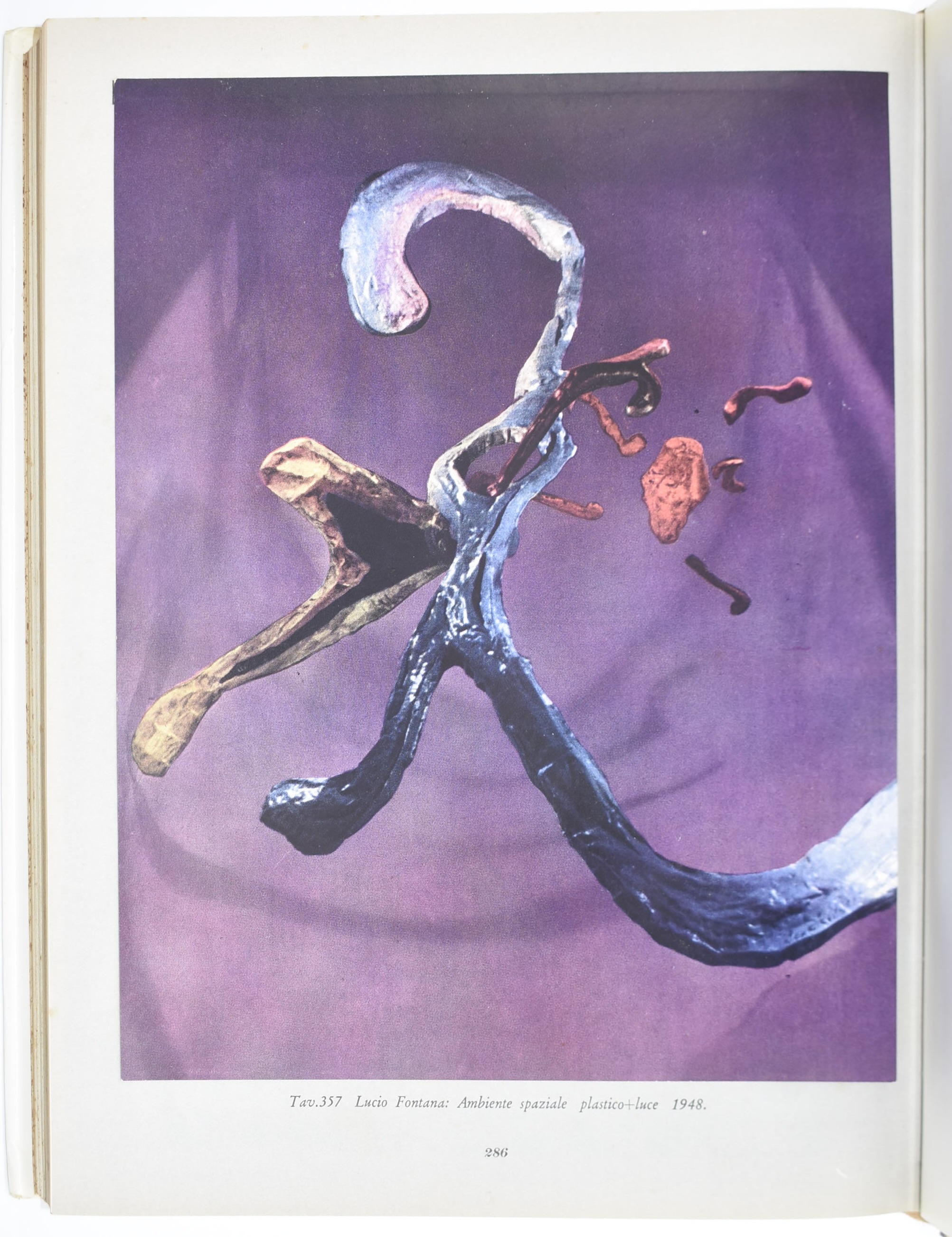 Carrieri, Raffaele; Futurismo e avanguardia in Italia (Pittura e Scultura) e Esposizione di Pittu...