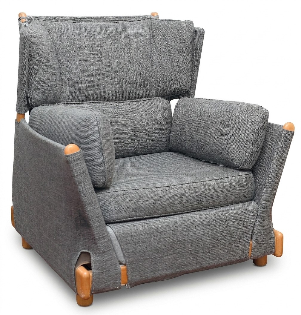 Piero Martini, Coppia di poltrone "Viola" per Cassina (1977)