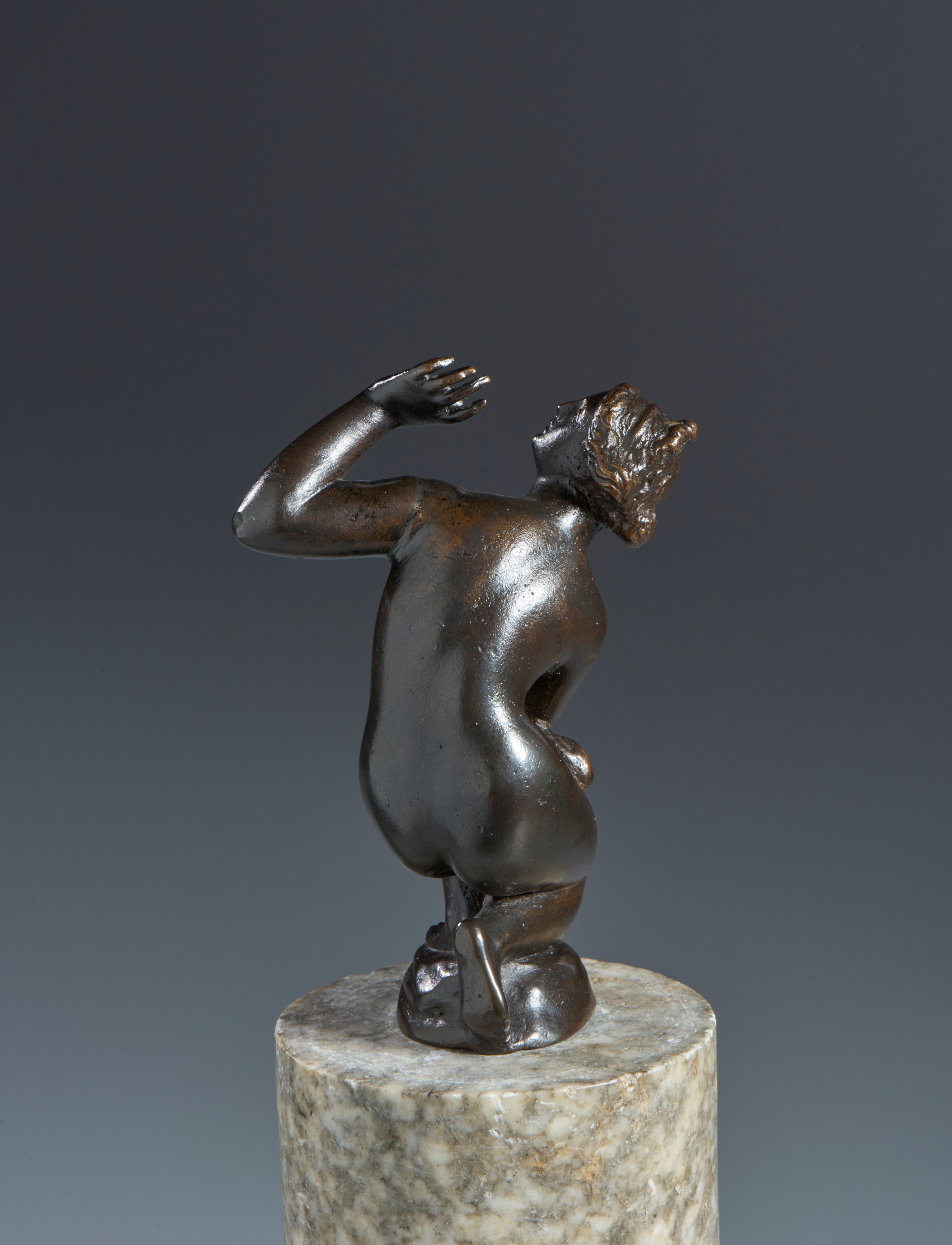 Ninfa inginocchiata. Giambologna (Douai 1529, Firenze 1608) Dal modello di. Possibilmente XVII-XV...