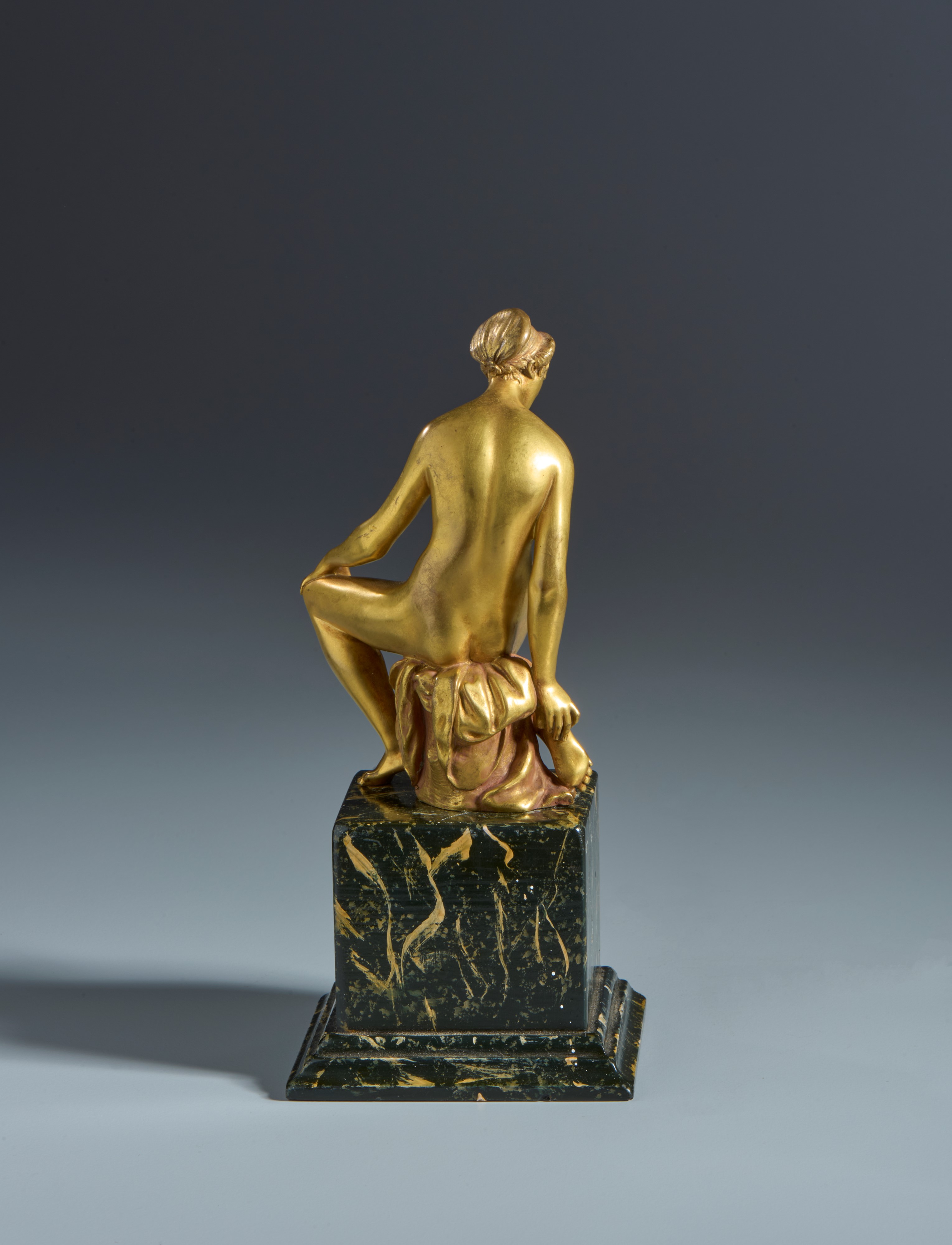Venere seduta. Barthelemy Prieur (1536-1611) Bottega di. Bronzo dorato al mercurio