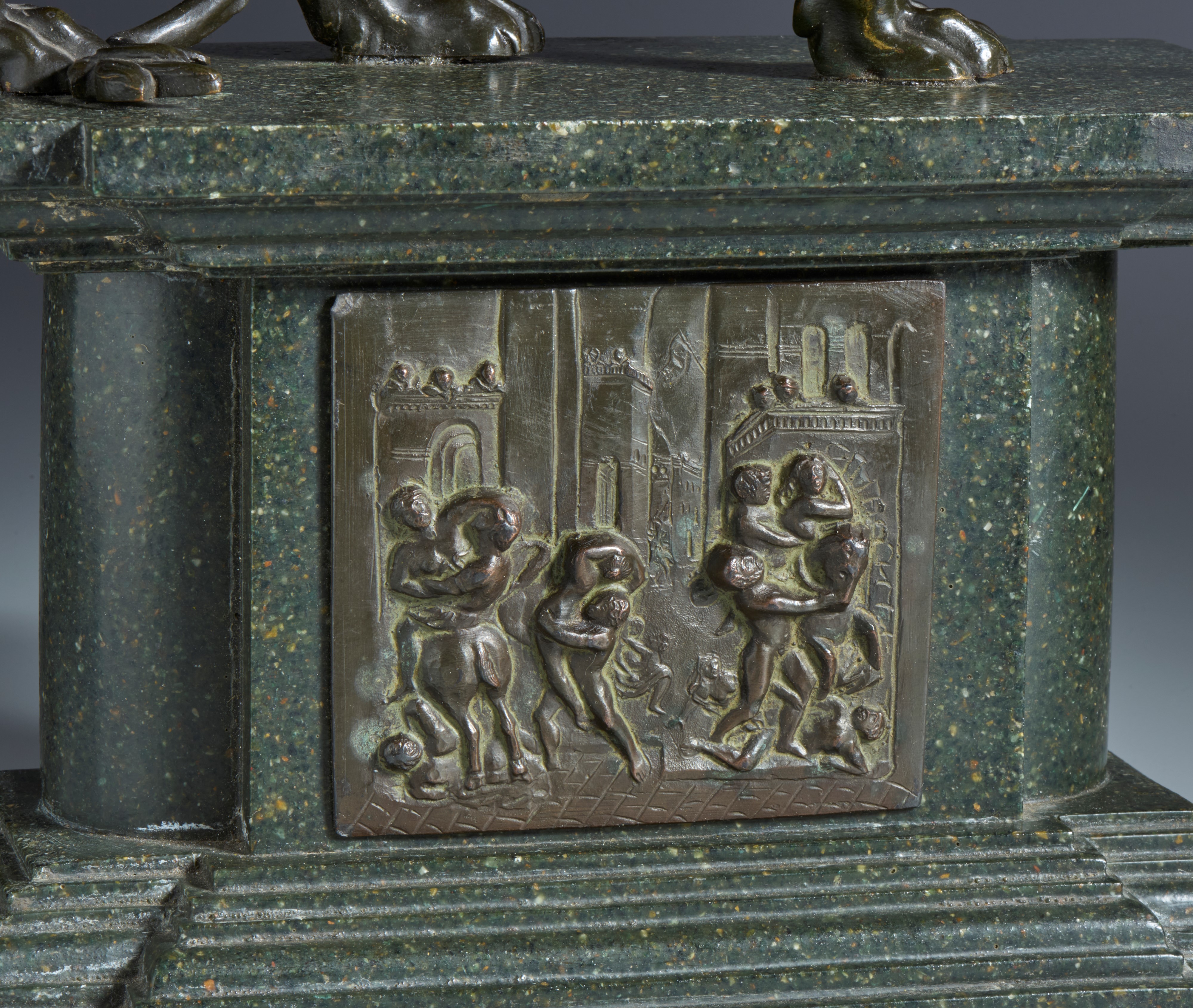 Leone rampante. Arte fiorentina, XVI-XVII secolo. Bronzo, patina rossastra trasparente. Su basame...