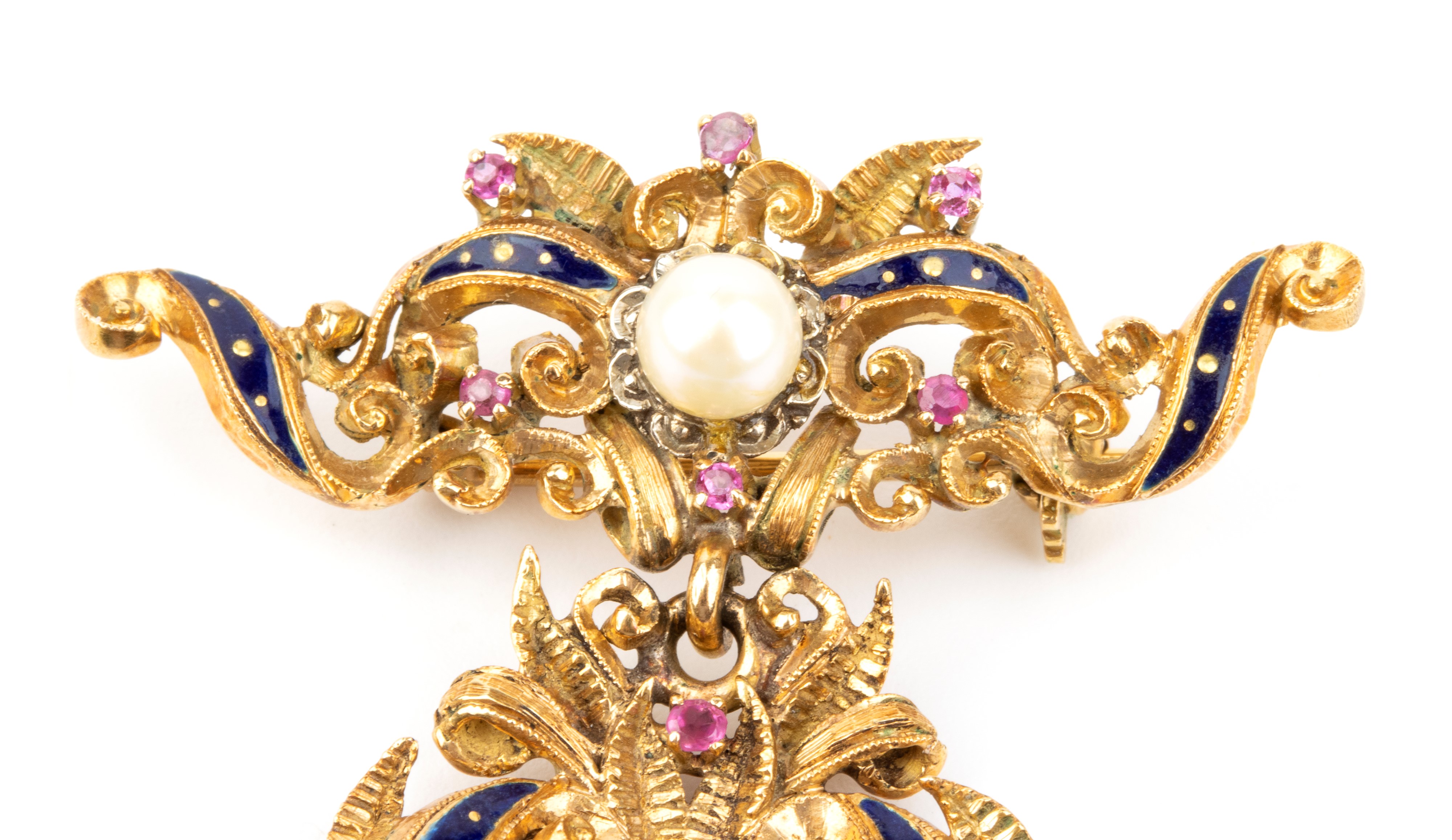 Spilla pendente in oro 18k con smalti, rubini e perla coltivata