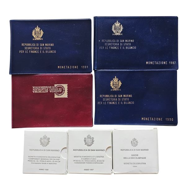 SAN MARINO. Lotto composto da 4 serie divisionali con 1000 lire in ag, una 1000 lire in ag PROOF del 1995 e due 10000 lire in ag proof. in astucci originali. 