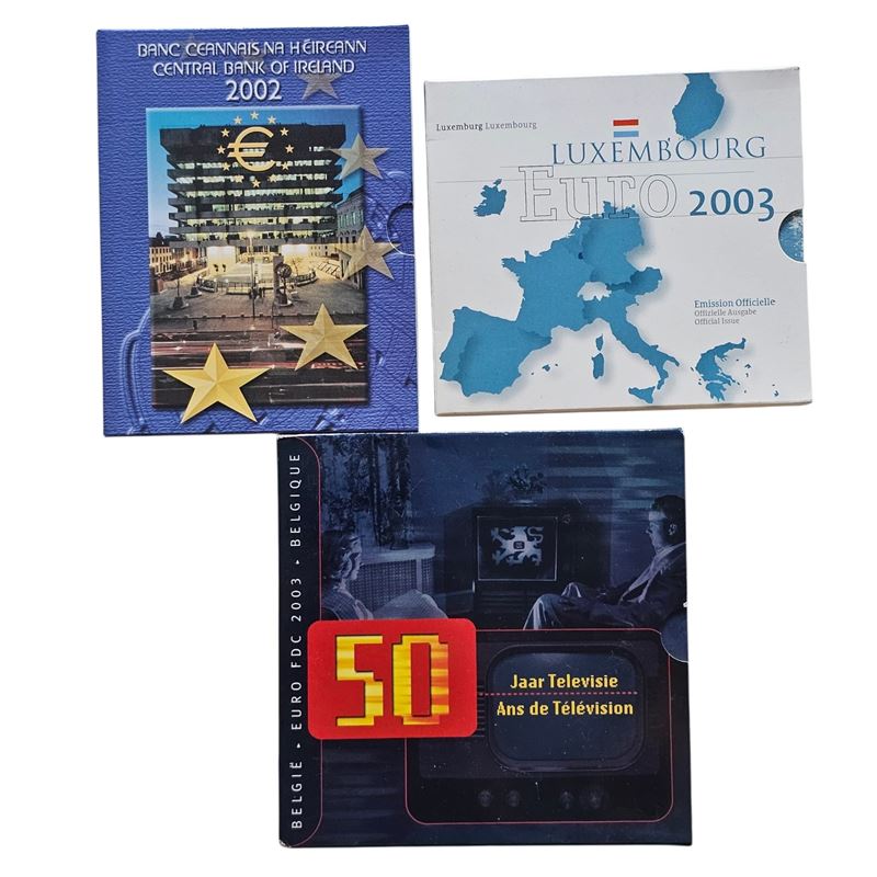 Estere. Lotto di 3 Divisionali Euro; Lussemburgo 2003; Belgio 2003; Irlanda 2002. Fdc